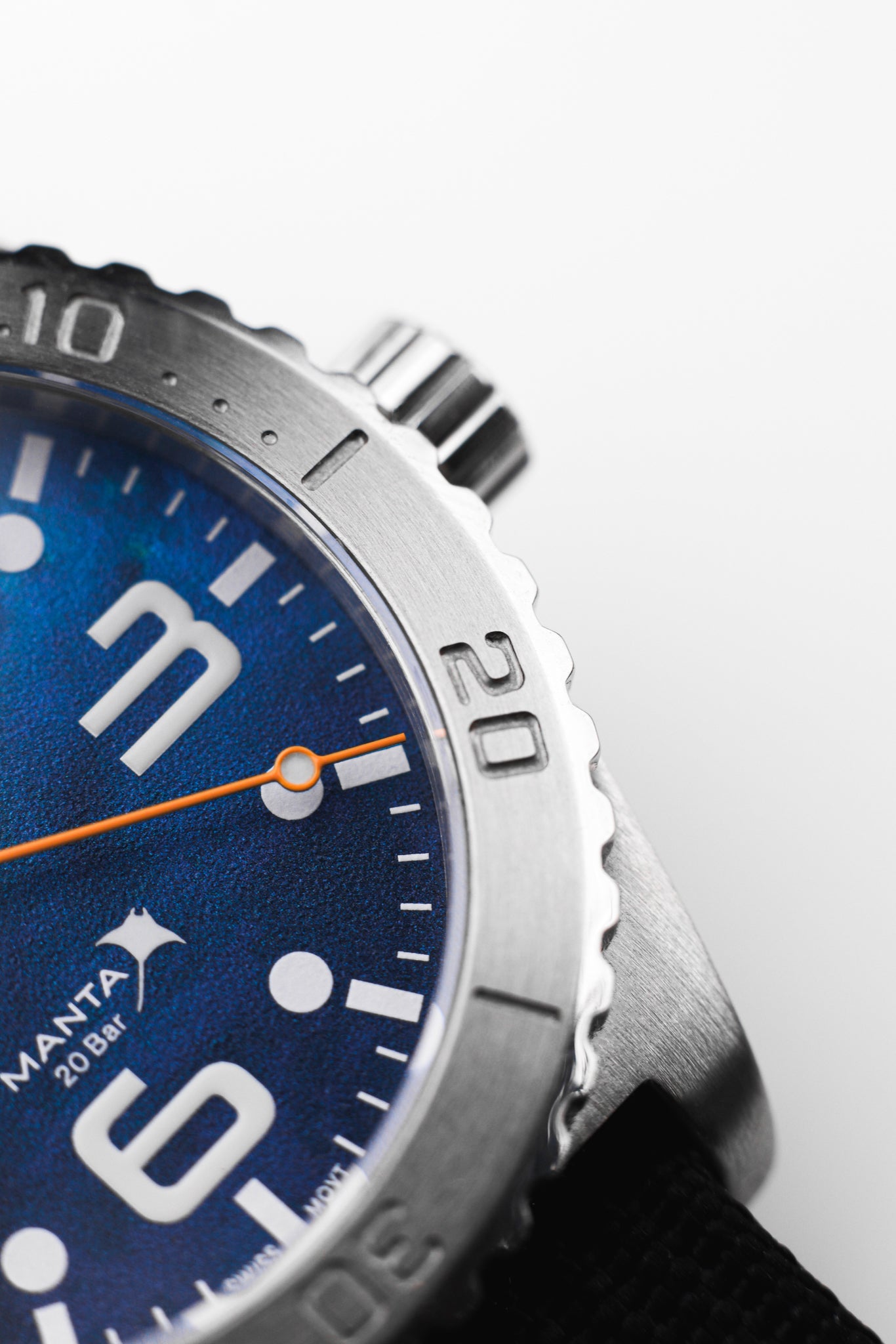 Manta Quartz -Atoll Aqua Blue