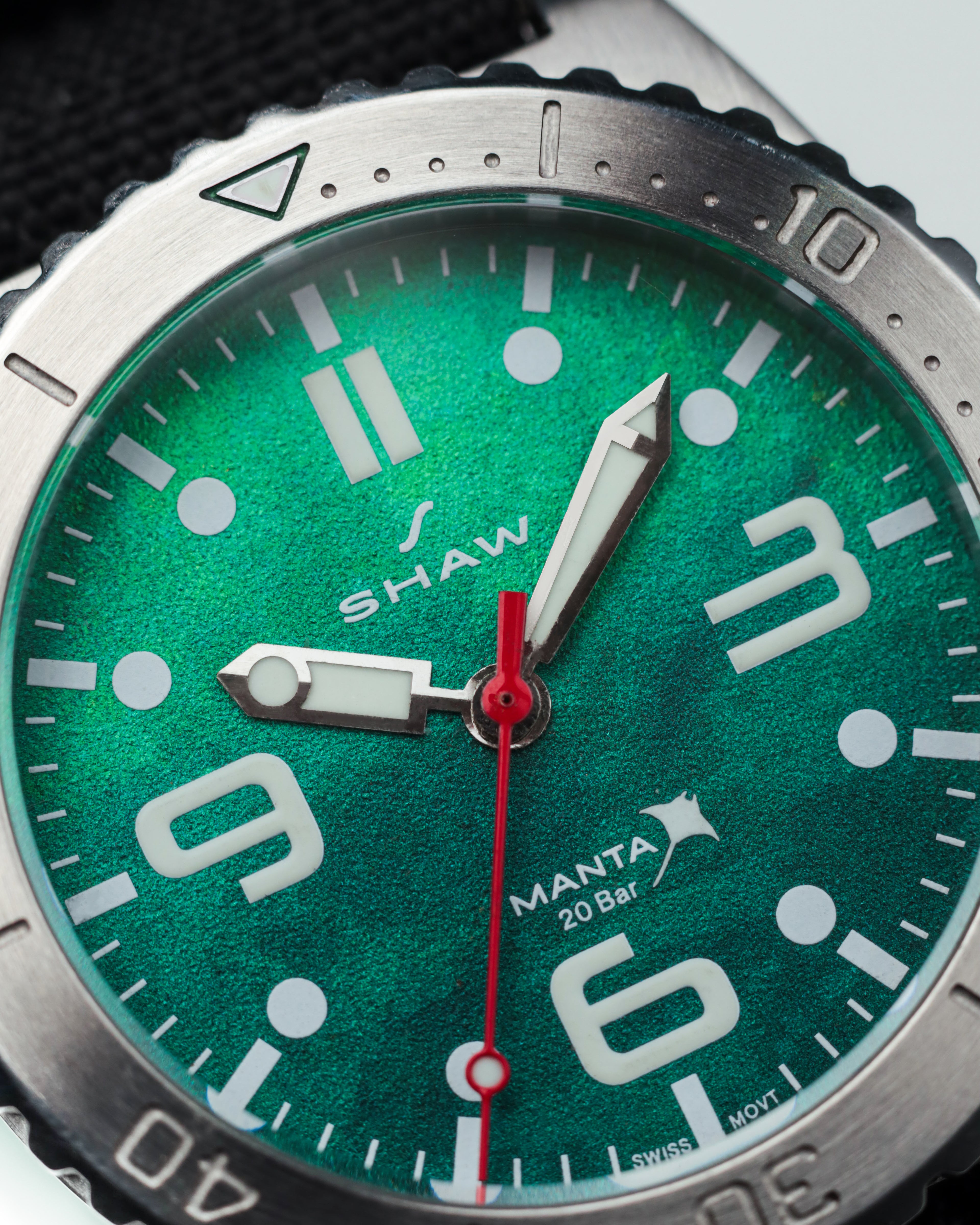 Manta Quartz -Tropical Reef Green